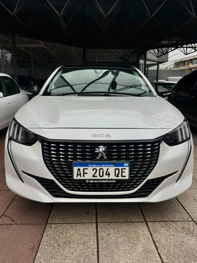 Peugeot 208 FELINE — foto 2